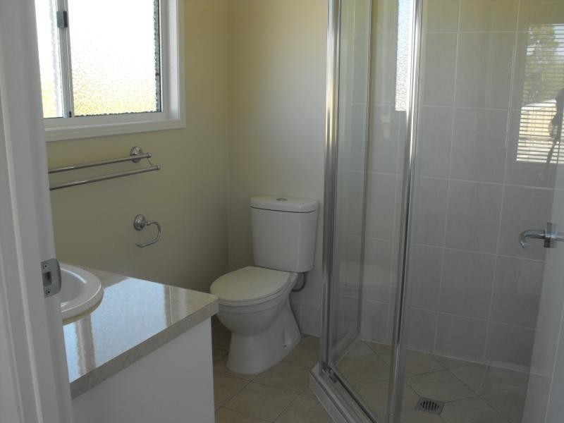 12 Queen St, Kingsthorpe QLD 4400