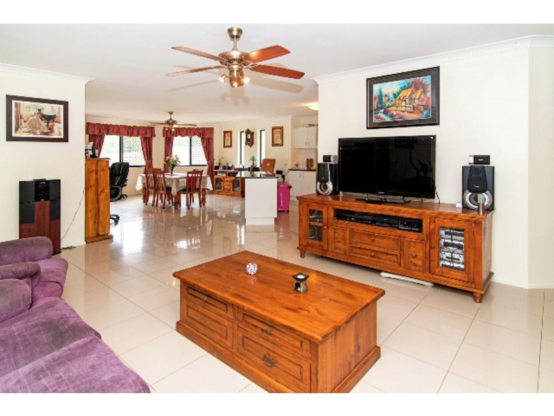 33 Franks Road, Regency Downs QLD 4341