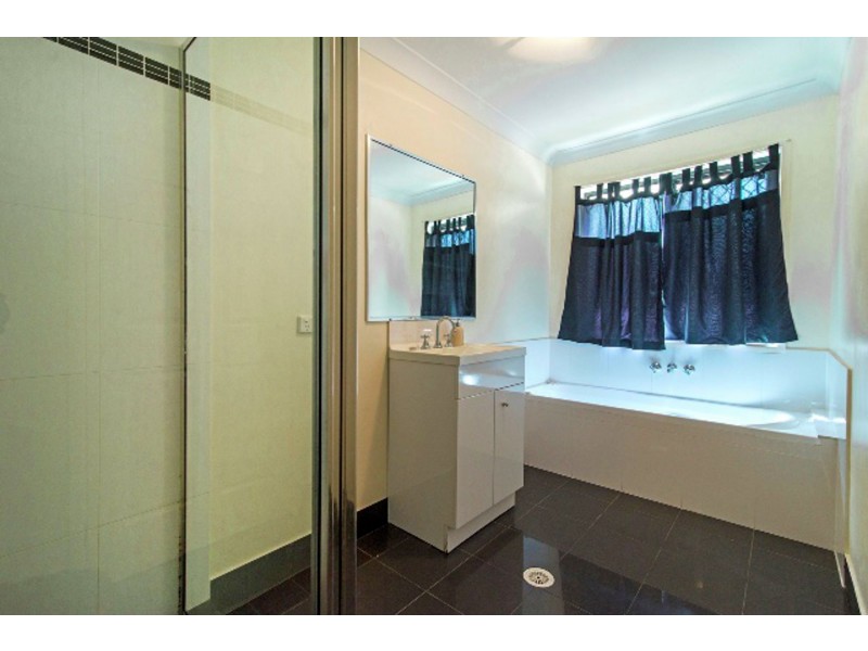 33 Franks Road, Regency Downs QLD 4341