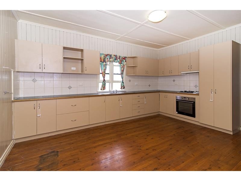 3 Cay Street, Newtown QLD 4350