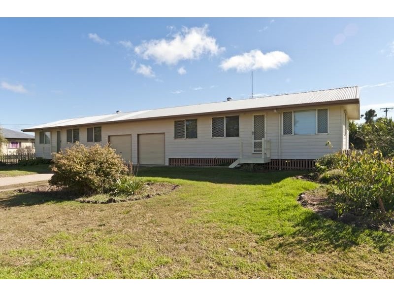 2/2 Creek St, Cambooya QLD 4358