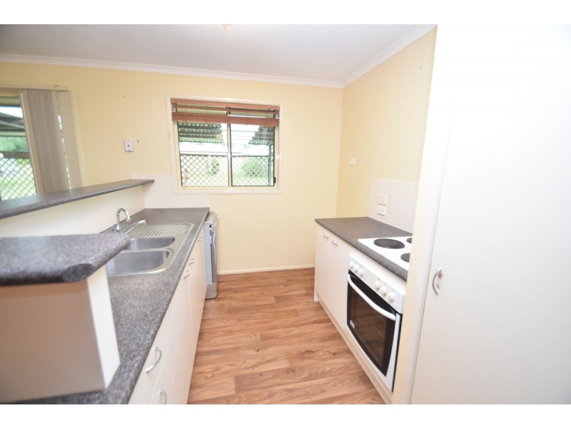 37 John St, Cambooya QLD 4358