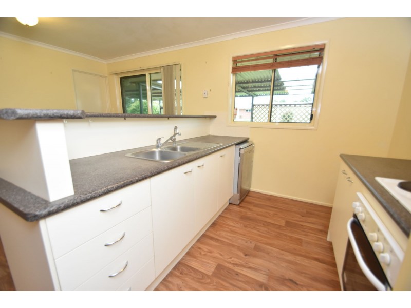 37 John St, Cambooya QLD 4358