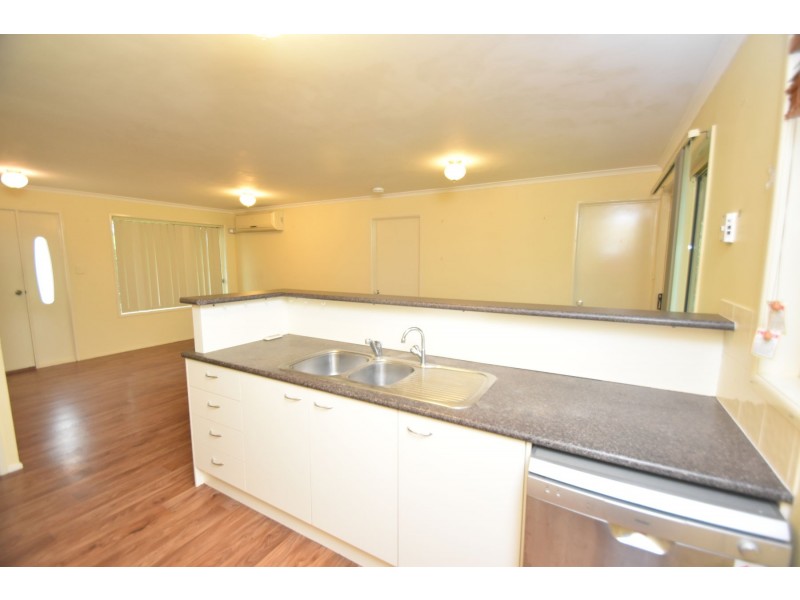 37 John St, Cambooya QLD 4358