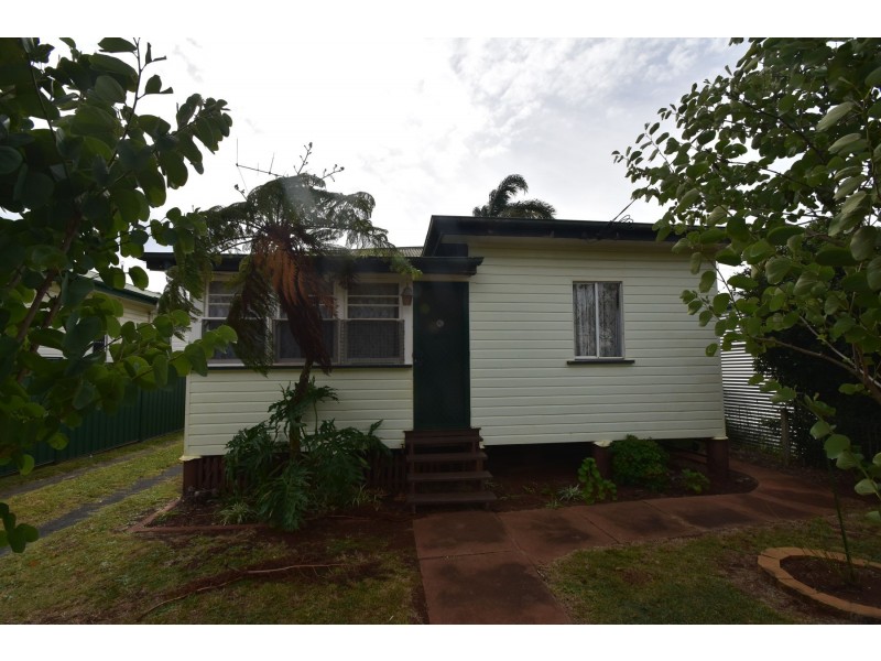 9B Victory Street, Newtown QLD 4350