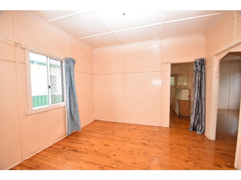 9B Victory Street, Newtown QLD 4350