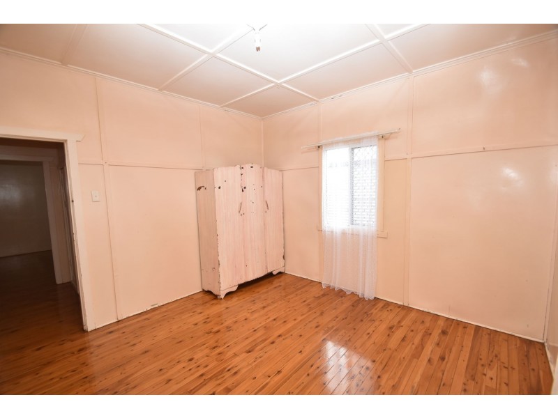 9B Victory Street, Newtown QLD 4350