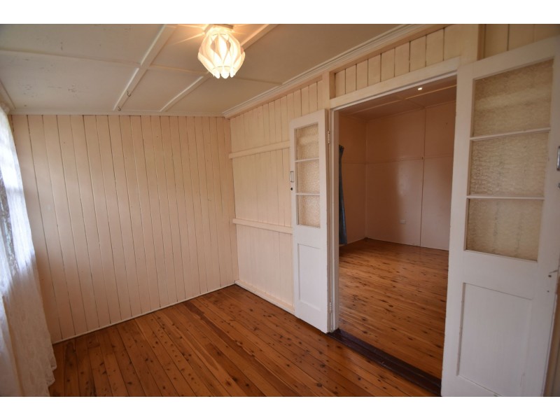 9B Victory Street, Newtown QLD 4350