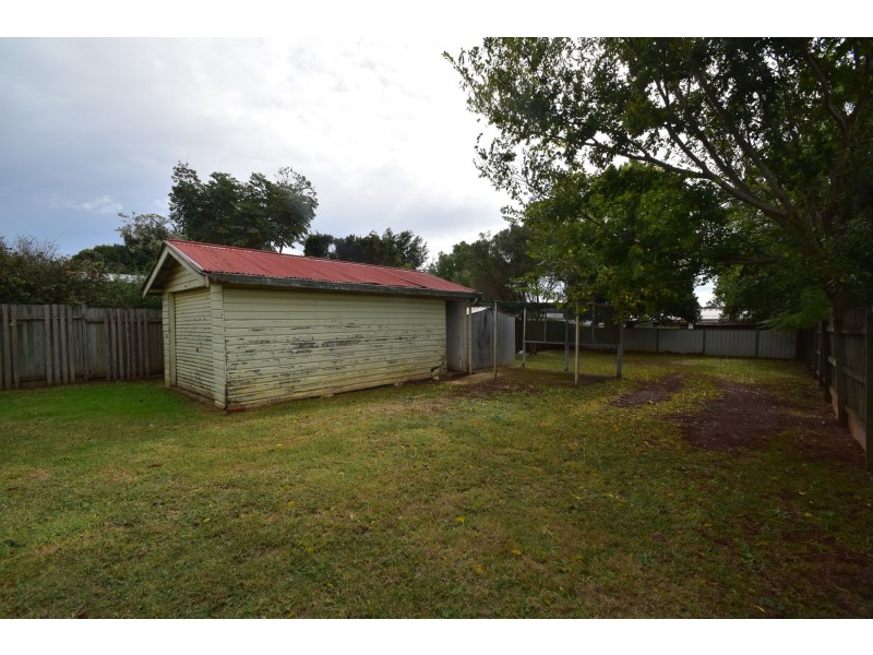 9B Victory Street, Newtown QLD 4350