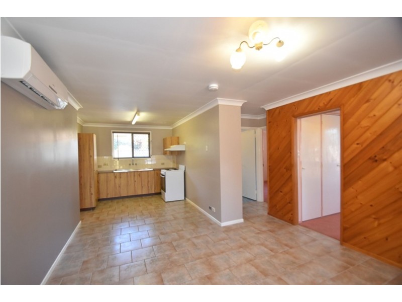 1/23 Friend Street, Harristown QLD 4350