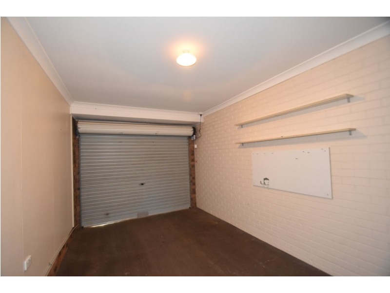 1/23 Friend Street, Harristown QLD 4350
