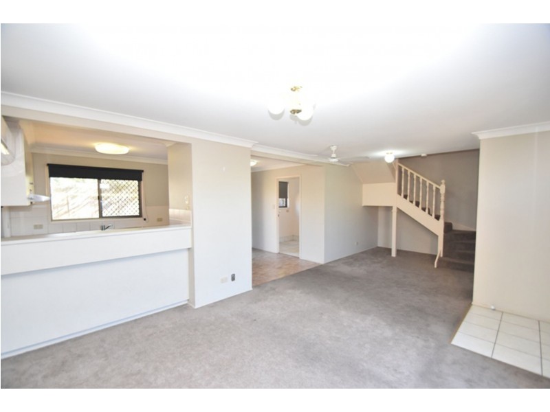 7/251 Herries Street, Newtown QLD 4350