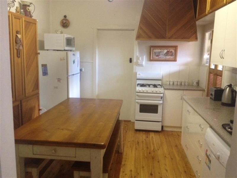 70 Ramsay St, Centenary Heights QLD 4350