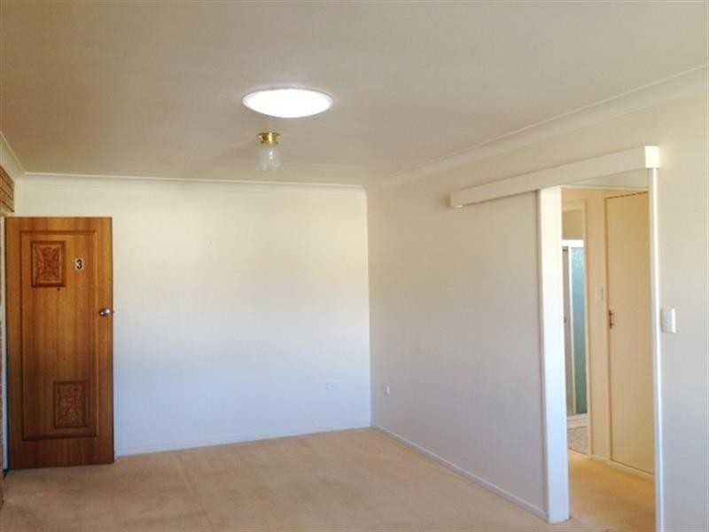3/128 Curzon Street, Rangeville QLD 4350