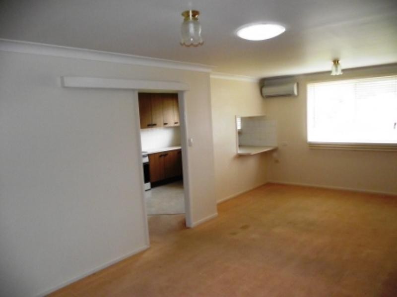 3/128 Curzon Street, Rangeville QLD 4350