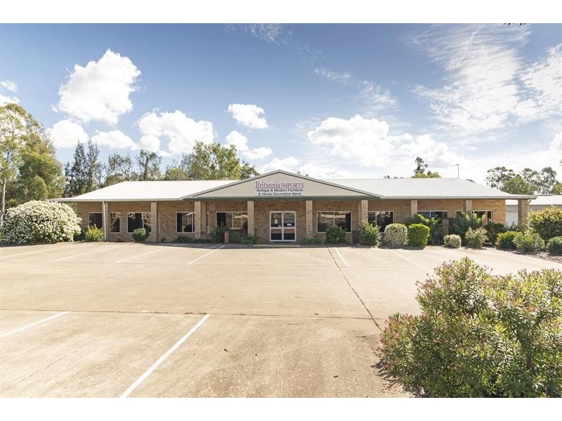 8506 Warrego Highway, Withcott QLD 4352