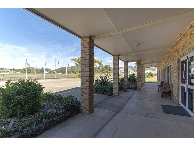 8506 Warrego Highway, Withcott QLD 4352