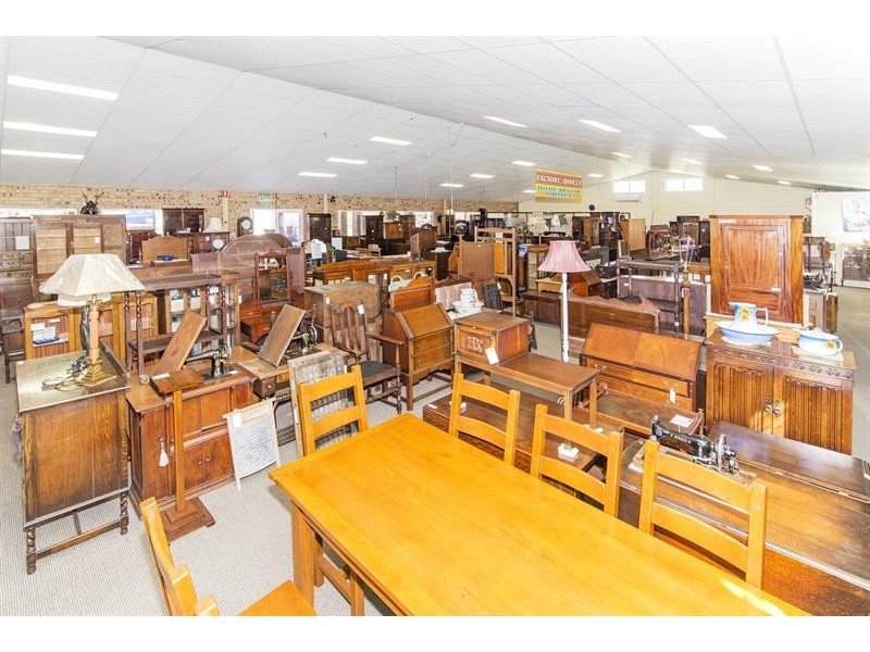 8506 Warrego Highway, Withcott QLD 4352