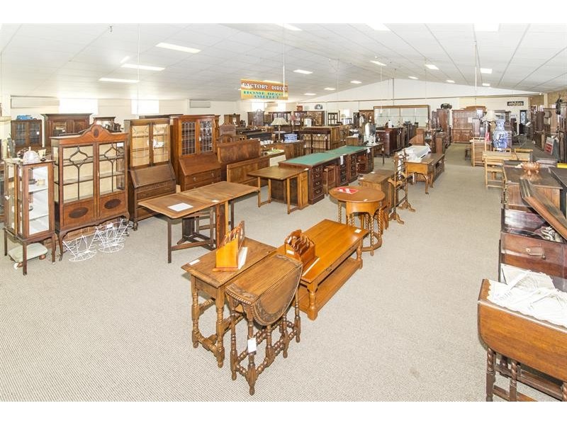 8506 Warrego Highway, Withcott QLD 4352