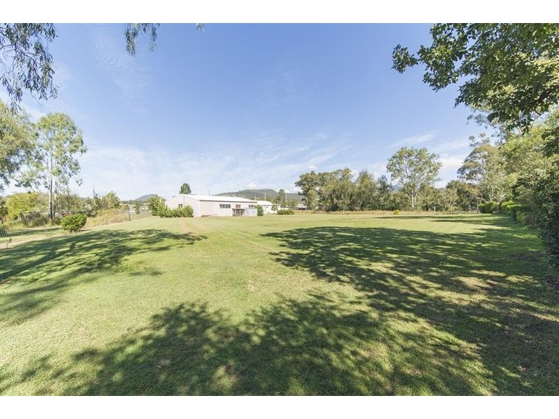 8506 Warrego Highway, Withcott QLD 4352