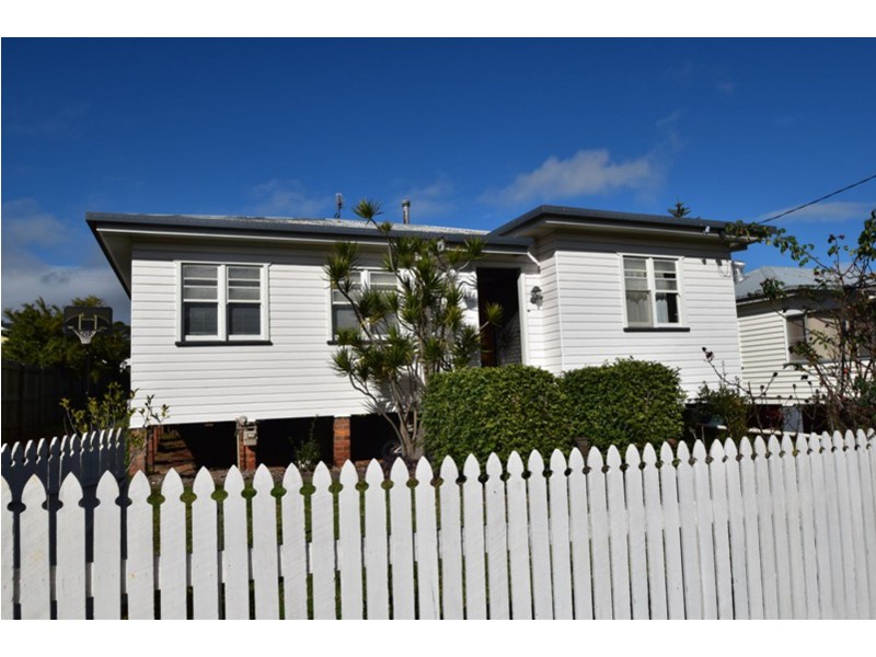4 Beirne  Street, South Toowoomba QLD 4350