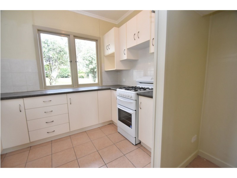 4 Perry Street, Harlaxton QLD 4350