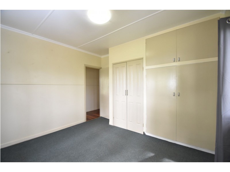 4 Perry Street, Harlaxton QLD 4350