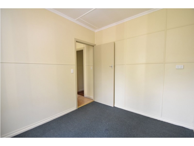 4 Perry Street, Harlaxton QLD 4350
