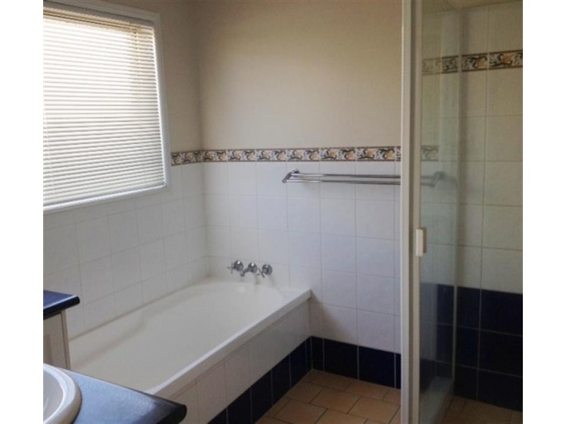 363 Spring Street, Kearneys Spring QLD 4350