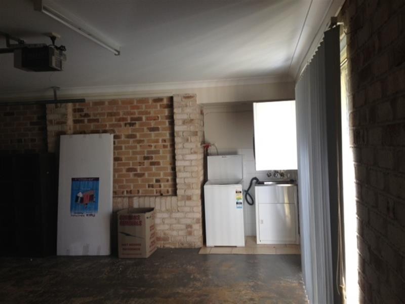 363 Spring Street, Kearneys Spring QLD 4350