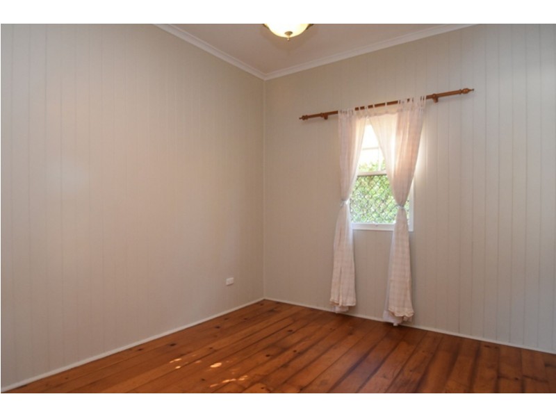 47 Suffolk St, Rangeville QLD 4350