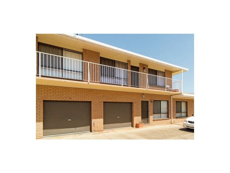 4/10 Phillip St, East Toowoomba QLD 4350