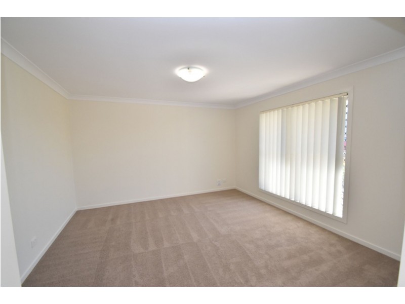 24 Wandoo Crescent, Westbrook QLD 4350