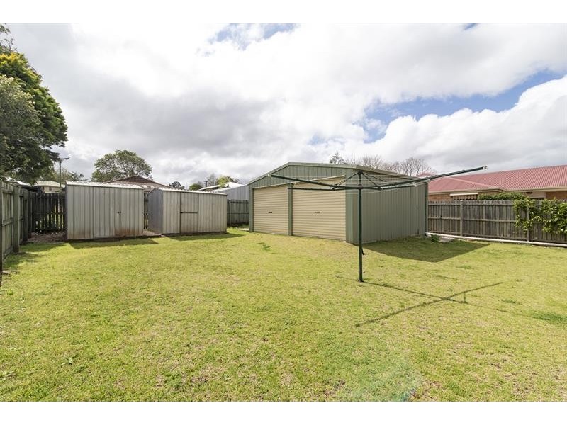 320 Goombungee Rd, Harlaxton QLD 4350