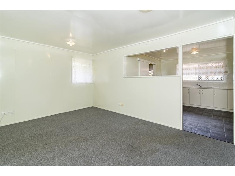 320 Goombungee Rd, Harlaxton QLD 4350