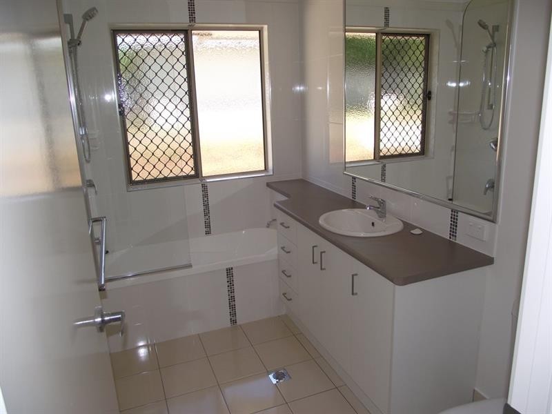 1/16 Price Lane, Toowoomba City QLD 4350