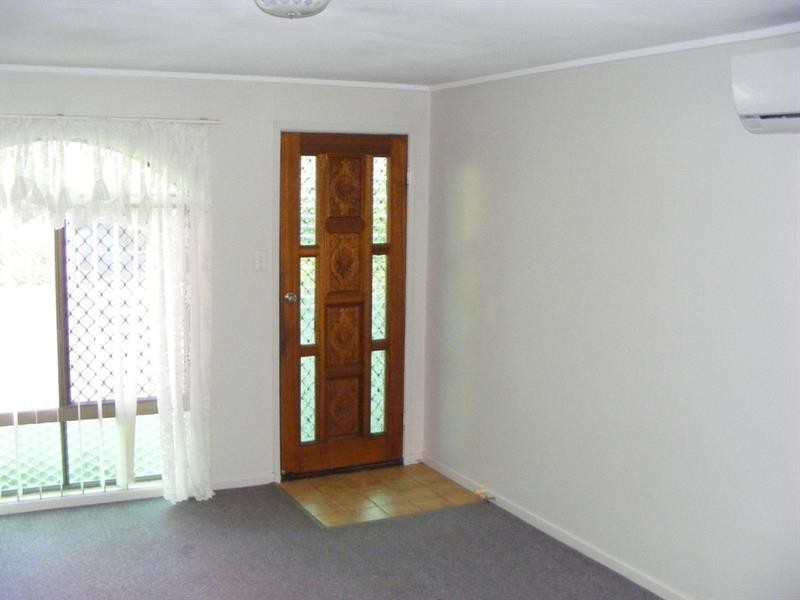 1/3 Hazzard St, Centenary Heights QLD 4350