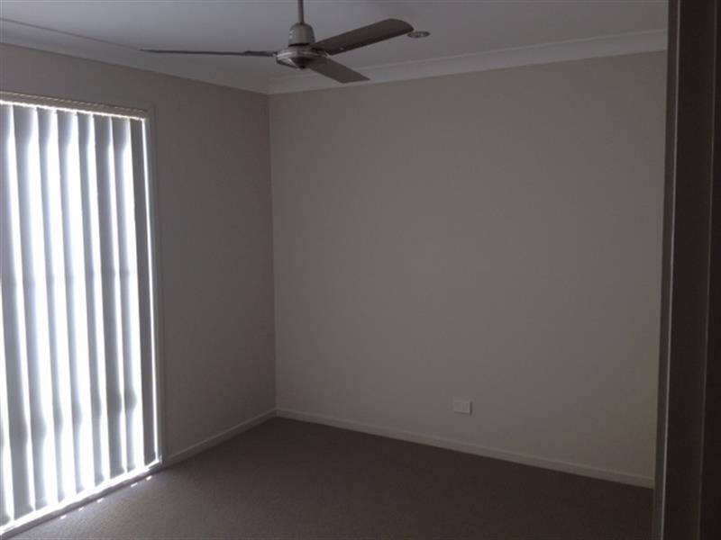 12 Taragon St, Glenvale QLD 4350