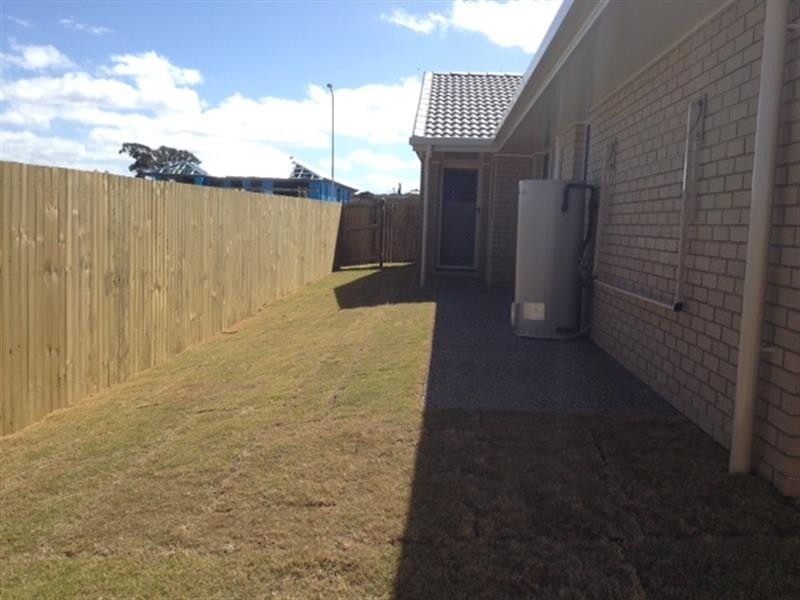 12 Taragon St, Glenvale QLD 4350