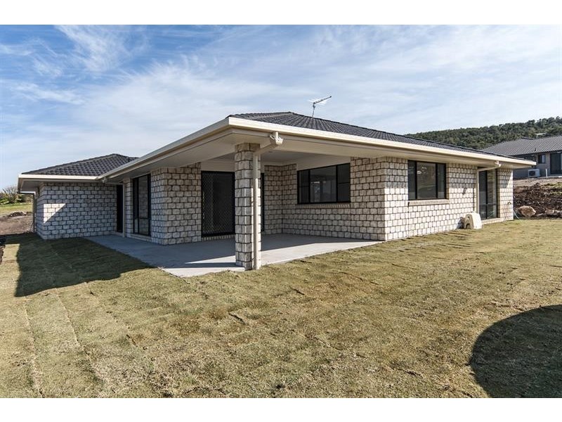 10 Calcutt Road, Gowrie Junction QLD 4352