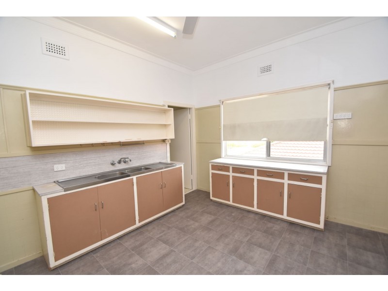 1/12 Jean Street, Harristown QLD 4350