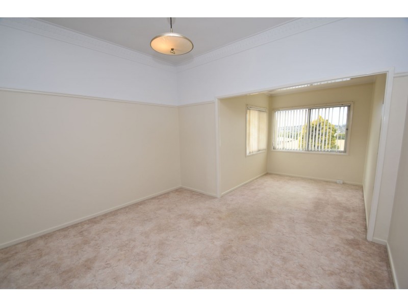 1/12 Jean Street, Harristown QLD 4350