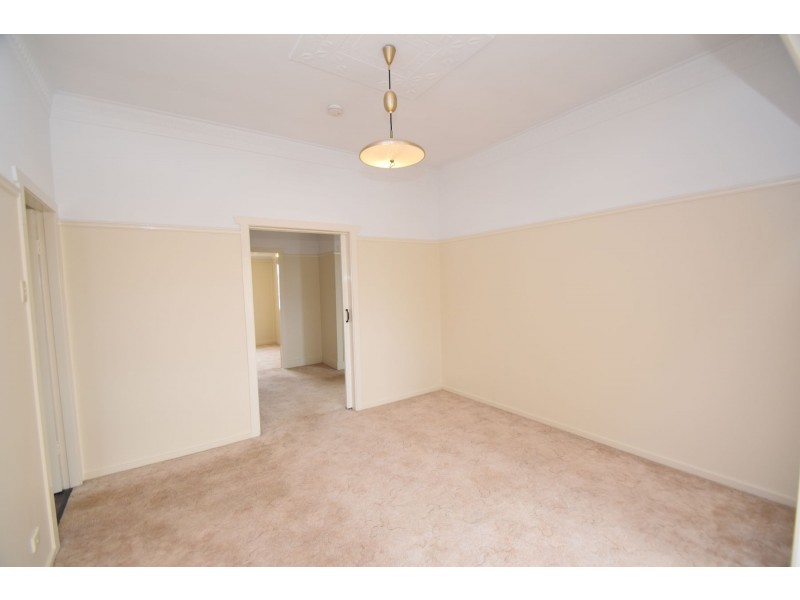 1/12 Jean Street, Harristown QLD 4350