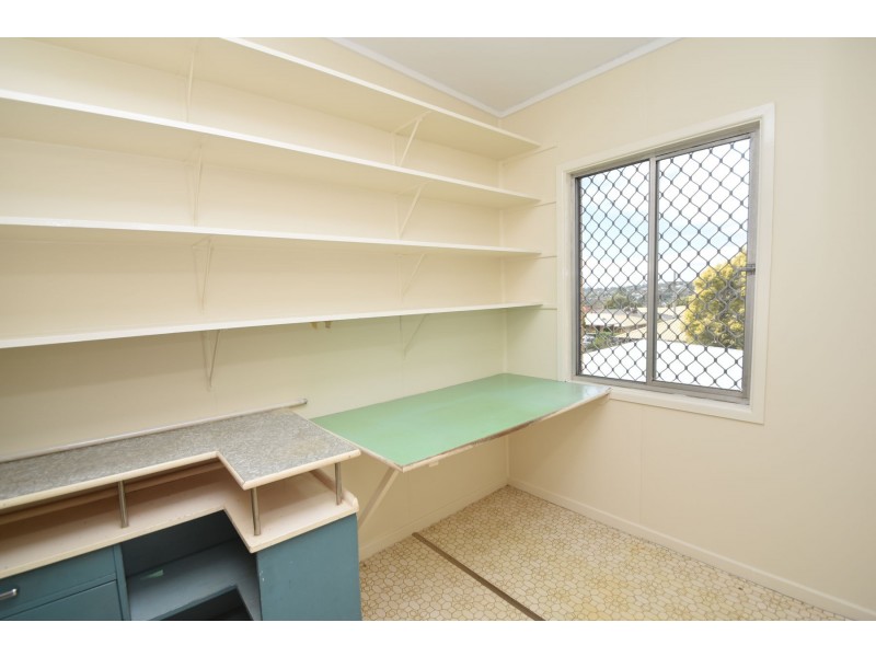 1/12 Jean Street, Harristown QLD 4350