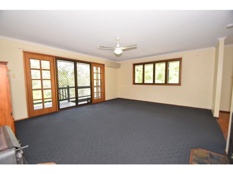 64 Dugandan  Road, Upper Lockyer QLD 4352
