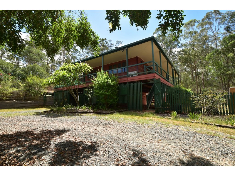 64 Dugandan  Road, Upper Lockyer QLD 4352