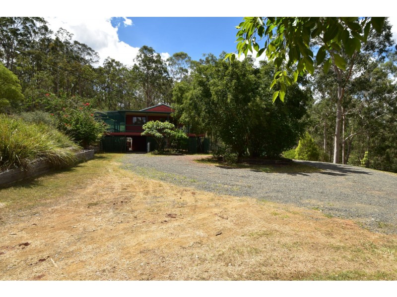 64 Dugandan  Road, Upper Lockyer QLD 4352