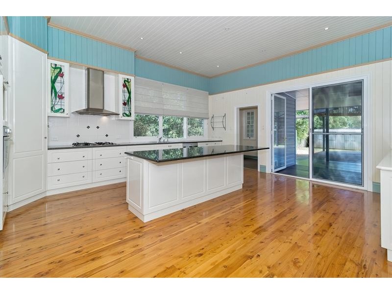 204 Campbell  Street, Newtown QLD 4350