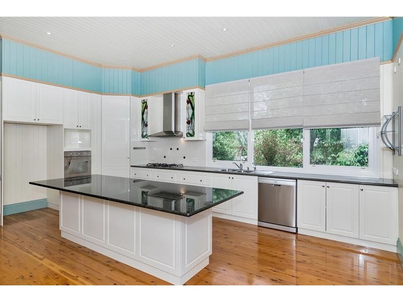 204 Campbell  Street, Newtown QLD 4350