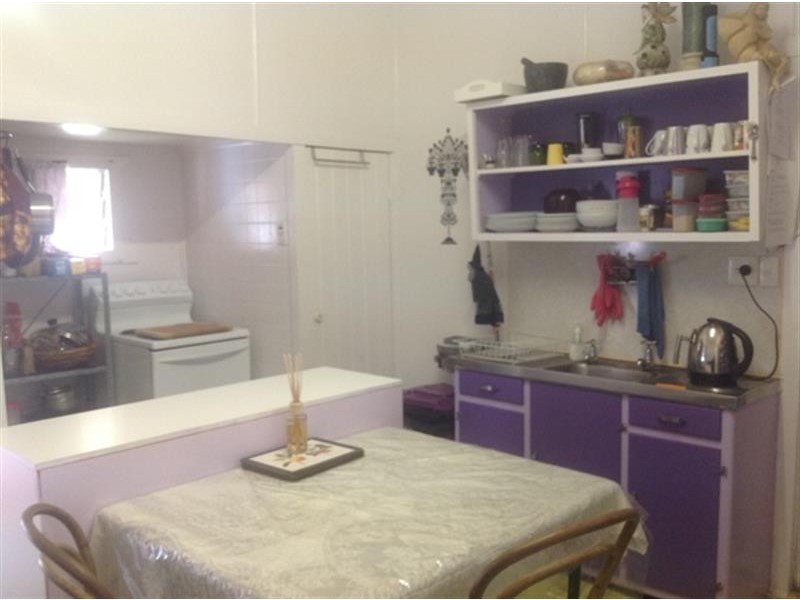 1 Blaxland Road, Dalby QLD 4405